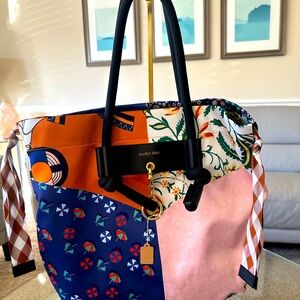 See by Chloe /CHLOE short shoulder bag- Silk. Comes with dustbag.